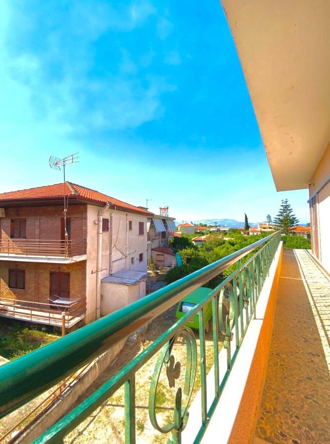 Dimitris Apartment Diakopto Luaran gambar